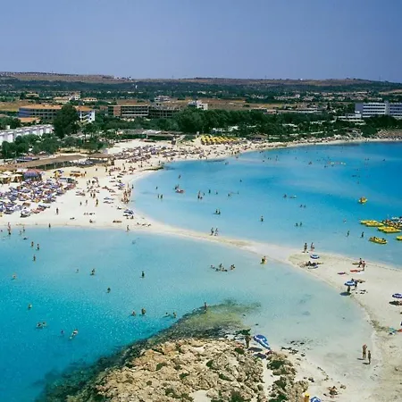 “renting A Holiday With Swimming Pool” 95 Villa