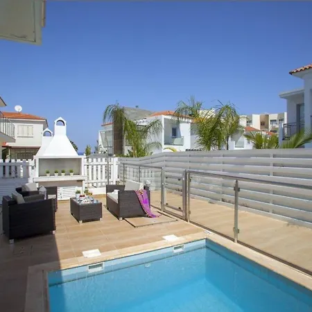 Villa “renting A Holiday With Swimming Pool” 95 *