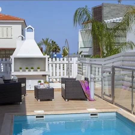 “renting A Holiday With Swimming Pool” 95 Villa *