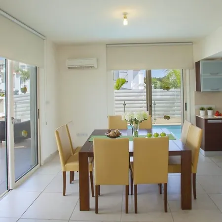 Villa “renting A Holiday With Swimming Pool” 95 *